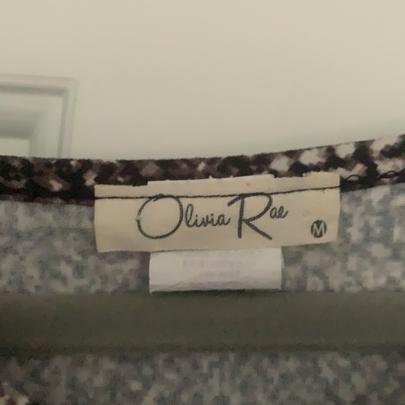 Women’s Snake Print Top - Picture 3 of 3